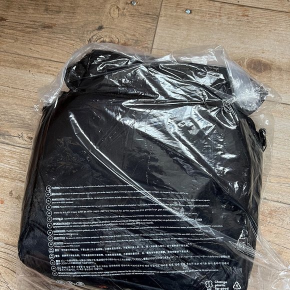 MZ Wallace Black Large Apex Crossbody - Black-Authentic $285 - Picture 6 of 9